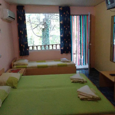 Nimpha Holiday park *