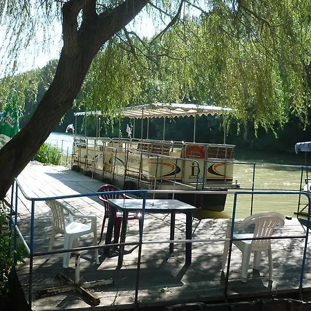 Nimpha Holiday park *